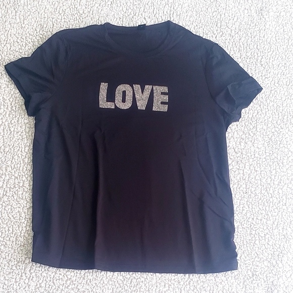 Black T-shirt - Picture 1 of 1